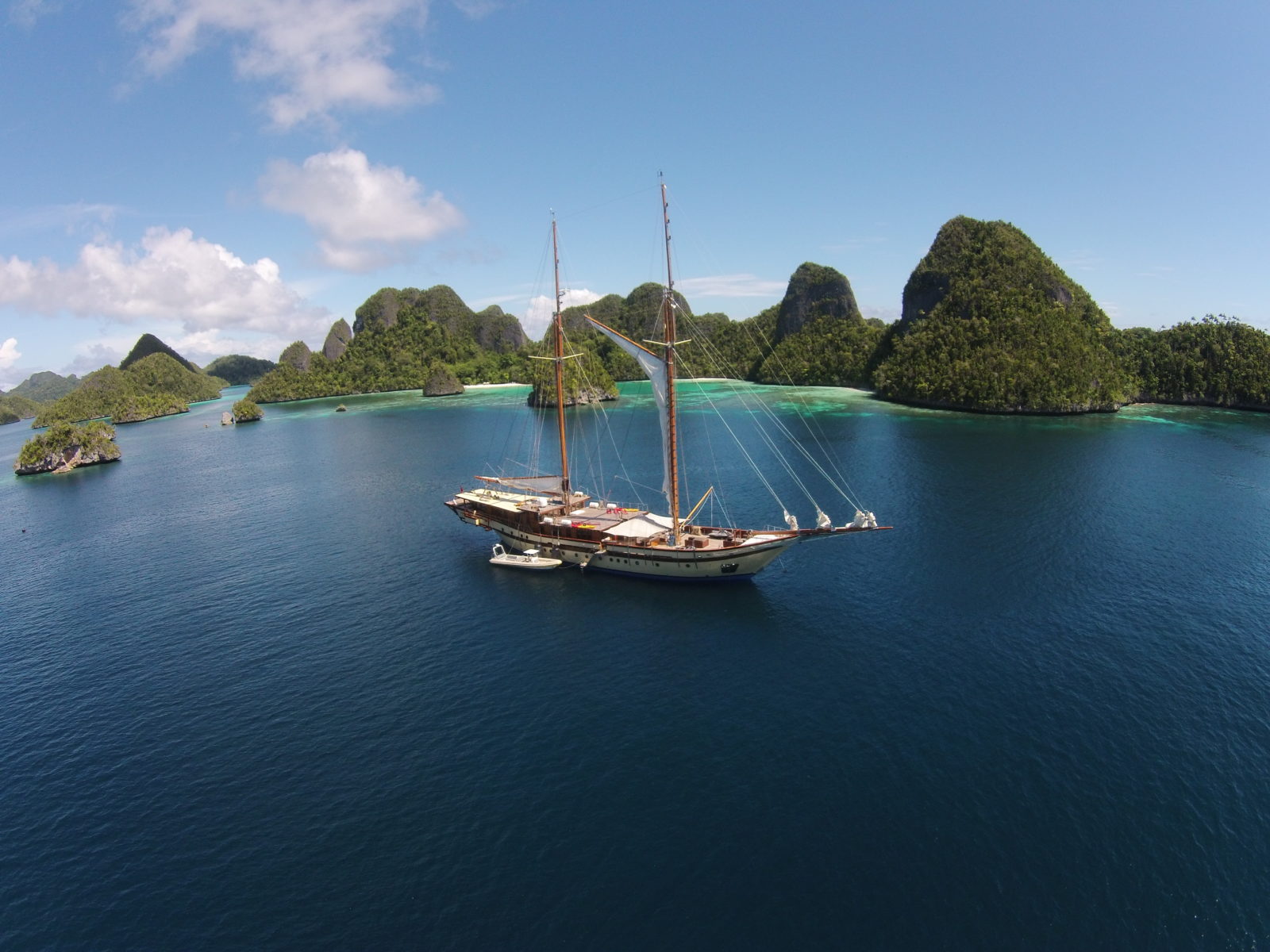 luxury_charters_phuket_myanmar